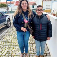 Distribuição de flores às Mulheres da Freguesia