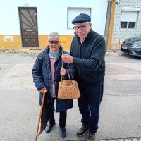Distribuição de flores às Mulheres da Freguesia