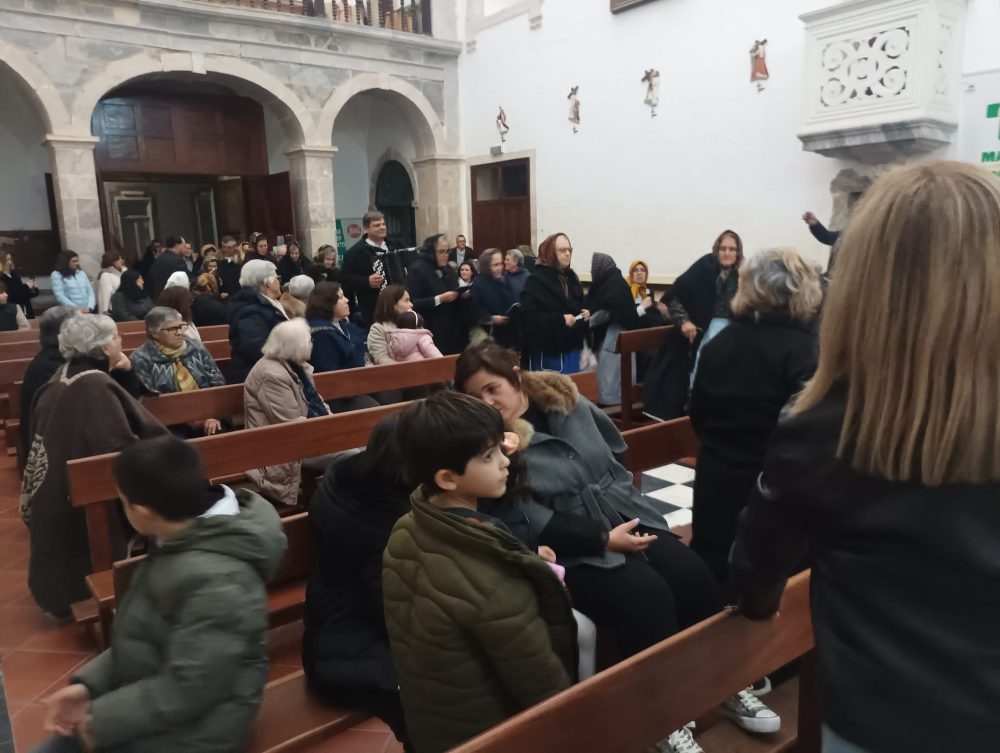 Cantares ao Menino na Igreja Matriz de Casa Branca